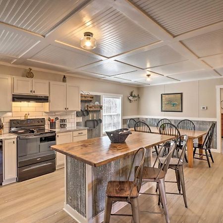 Lakefront Greers Ferry Cabin With Covered Boat Slip! Fairfield Bay Екстериор снимка
