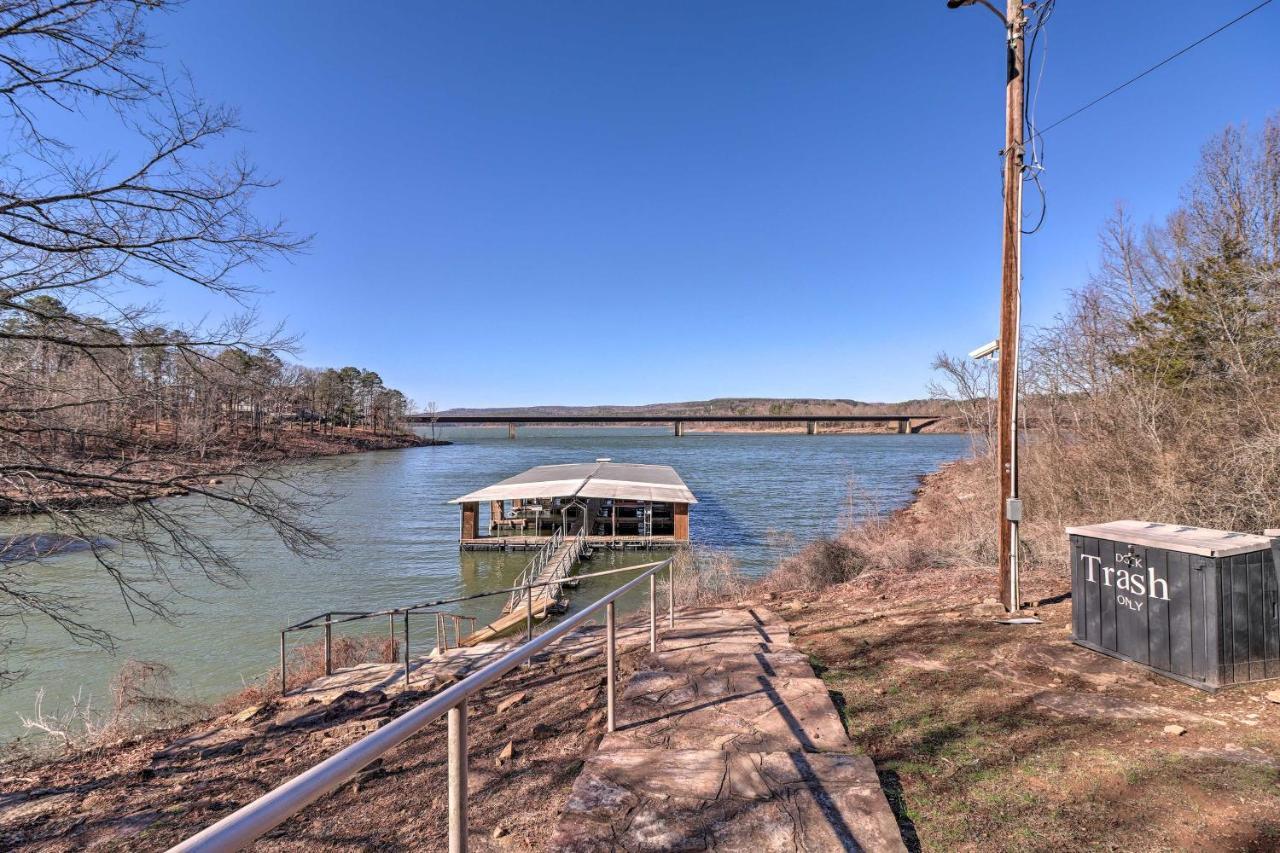 Lakefront Greers Ferry Cabin With Covered Boat Slip! Fairfield Bay Екстериор снимка